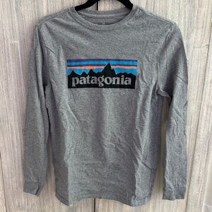 Patagonia Kids' Long-Sleeved P-6 Logo T-Shirt